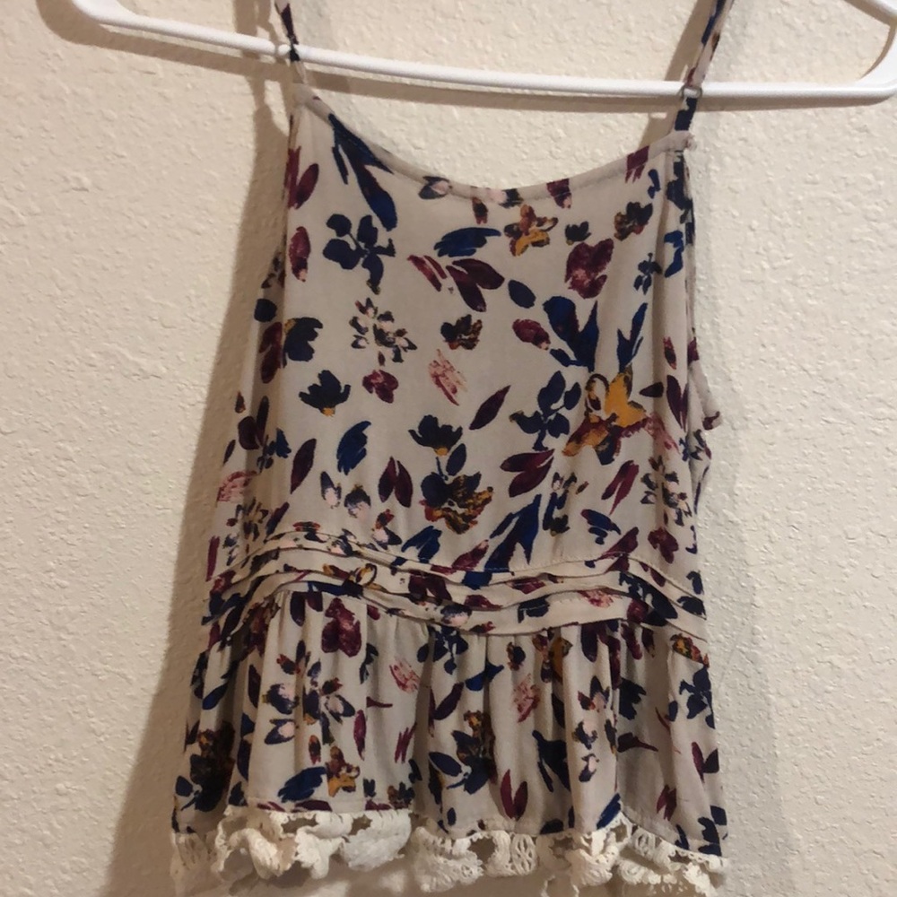 Summer top - Picture 2 of 3